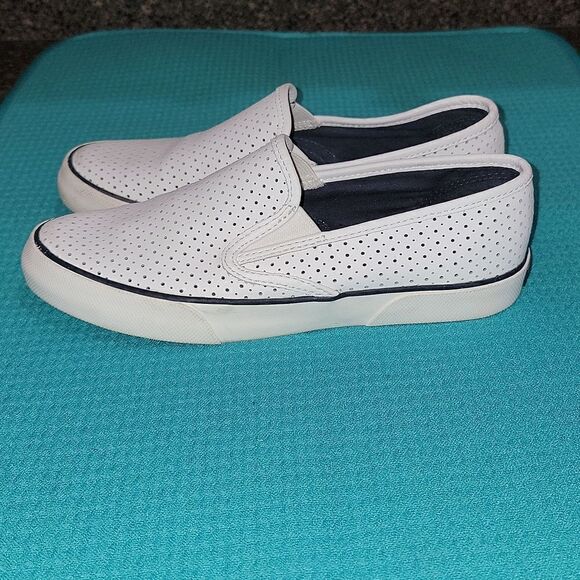 Sperry Pier Side White Perforated Leather Low Slip-On Memory Foam Shoes Size 7.5 - Picture 4 of 8